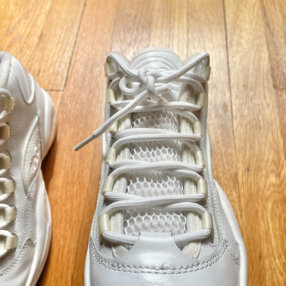 Reebok Question White Clear Blue Sole, Basketball shoes, Women's U.S. Size 5.5 - Picture 4 of 7